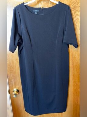 Alfani black ponte knit short sleeve scoop neck shift dress Size 16W
